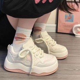 These Adorable Sneakers Have a White Foundation with Green Highlights, a Thick Sole, And Whimsical Laces, Bringing a Lively And Fashionable Touch to Your Outfit.